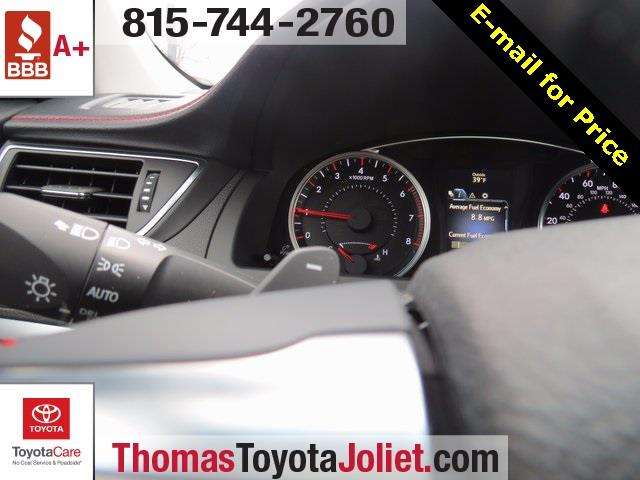 2017 Toyota Camry SE 4dr Sedan